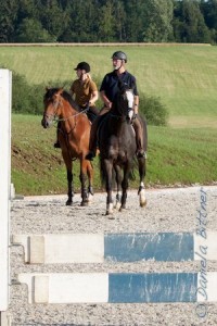 Heike Eckert und Leonhard Abele warten auf die Springstunde...