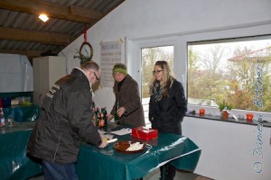 Kathrin Gösele und Claudia Hohnheiser haben den wichtigen Job der Kasse...